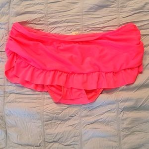 Neon pink ruffle swim bottoms💥 2 for $10